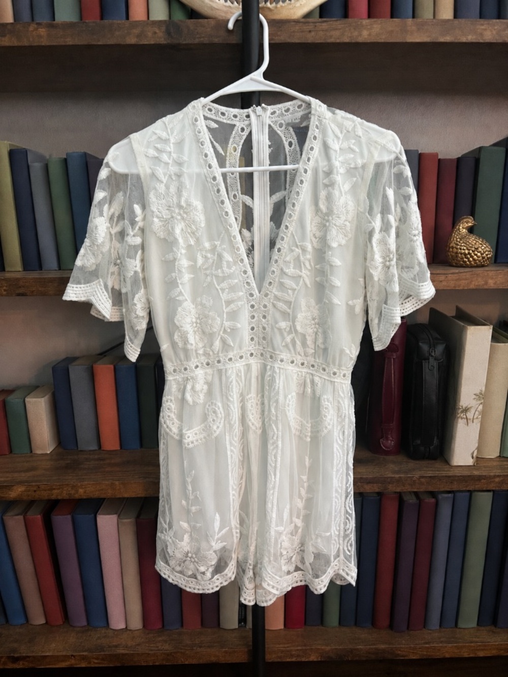 Honey Punch White Embroidered Lace Romper – Size Small